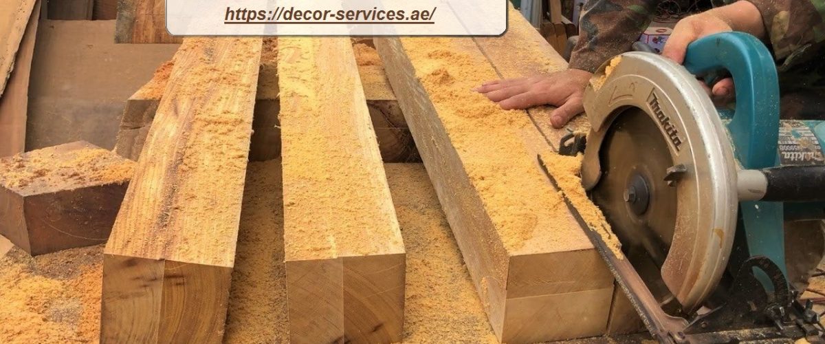 نجار في عجمان